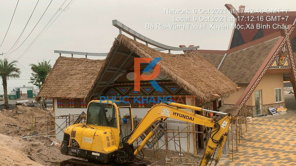 Dự án thi công làm nhà mái lá bằng tranh nhân tạo tại novawold hồ tràm